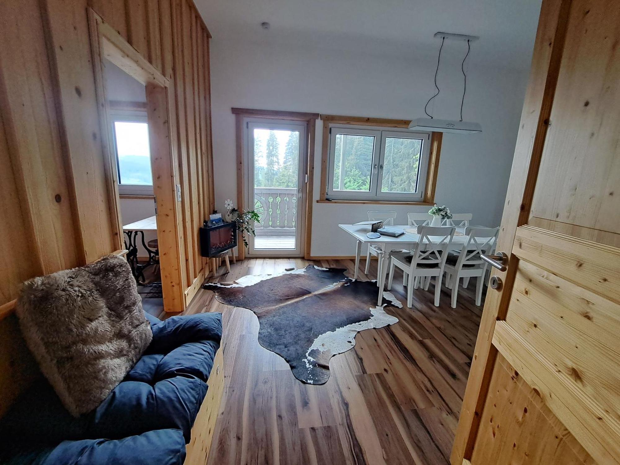 Erlebnisbauernhof Gutschi Ranch Kamp Rum bild